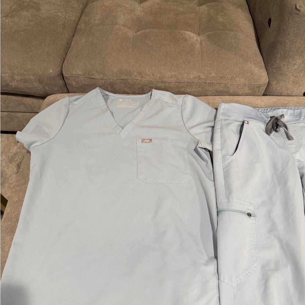 Figs Technical Collection in Soft Blue